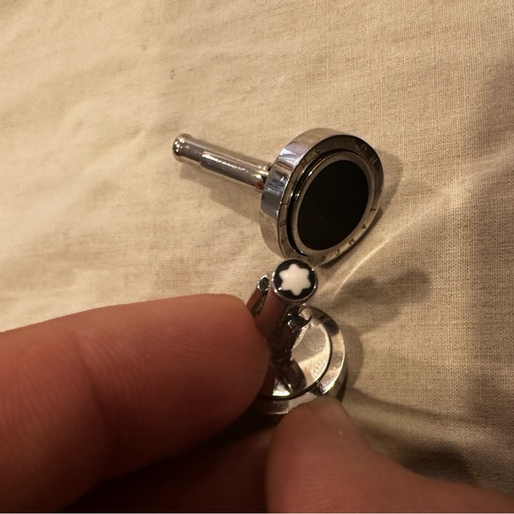 Montblanc Meisterstuck Cuff Links - Picture 2 of 4